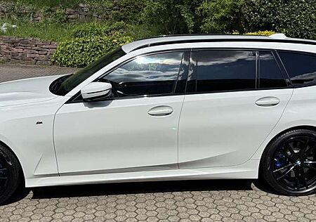 BMW 318 d M Sport AHK Sthz Harman HUD 19“ 360Grad Np.730