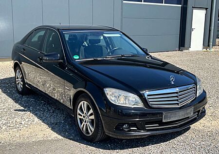 Mercedes-Benz C 200 C -Klasse Lim. CGI BlueEfficiency NAVI PDC