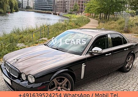 Jaguar XJ8 4.2 Liter Executive Sonderlack Bi Color
