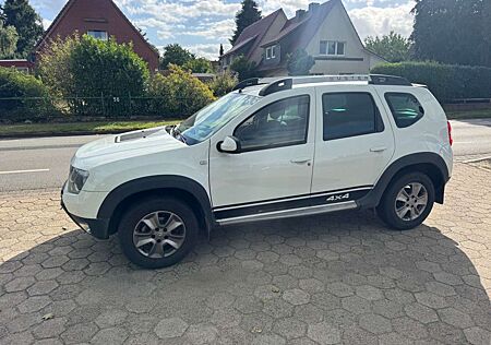 Dacia Duster 4x4 1.5 dCi*Navi*Tempo*Alu*uvm.*