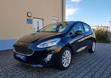 Ford Fiesta Titanium Winterpaket LED 70 kW (95 PS), Schalt....