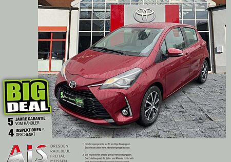 Toyota Yaris 1.5 Team D Navi+SHZ+Fernlichtass.+Kam.+LM