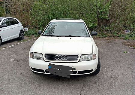 Audi A4 1.6