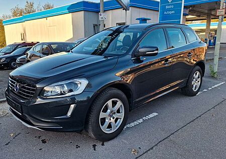 Volvo XC 60 XC60 XC60 Momentum AWD-Automatik-Navi-Pdc-Xenon