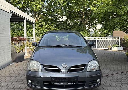 Nissan Almera Tino Tekna Plus
