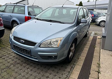 Ford Focus Style - HU Neu