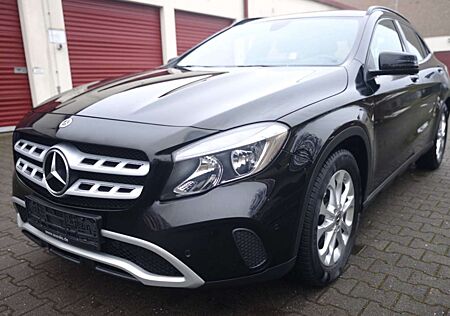 Mercedes-Benz GLA 180 BLUETOOTH*PDC*TEMPOMAT*EURO6