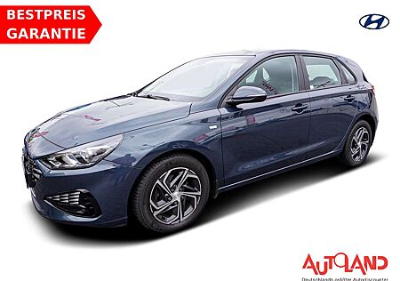 Hyundai i30 1.5 Mild-Hybrid DCT Navi Tempomat Spurhalte
