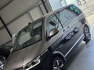 Volkswagen T6.1 Multivan Multivan T6.1 DSG Kurz 4MOTION Highline