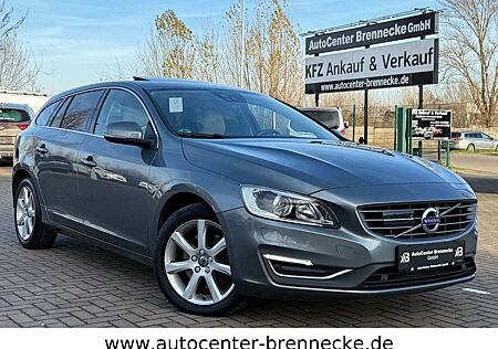 Volvo V60 Kombi Summum*AHK*Schiebedach*8-fach bereift*