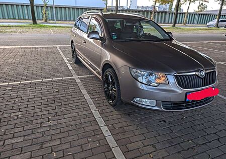 Skoda Superb Combi 1.8 TSI DSG Ambition