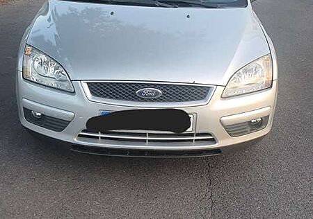 Ford Focus Turnier 1.6 TDCi TÜV 09-2027