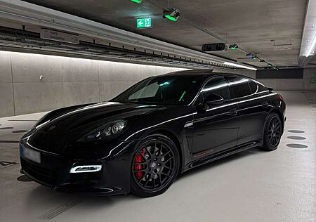 Porsche Panamera GTS *Mega Ausstattung*