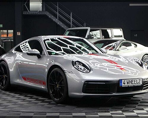 Porsche 992 Carrera Coupé NAVI / PDC / AUTOMATIK