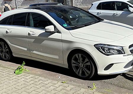 Mercedes-Benz CLA 180 CLA Shooting Brake 180 d 7G-DCT Urban