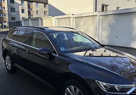 VW Passat Variant Volkswagen 1.6 TDI (BlueMotion Technology) Comfortline
