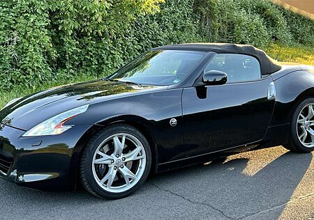 Nissan 370Z Roadster Automatic PACK