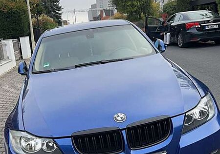 BMW 325xi 325 e90