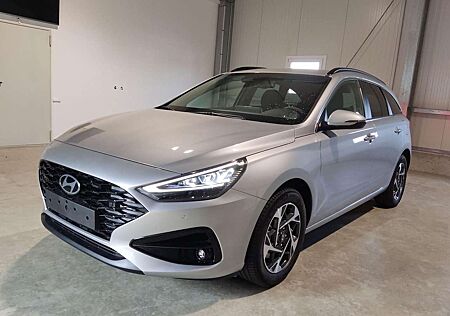 Hyundai i30 Kombi Style Plus Edition 1,5 T-GDI MHEV 48 V 1...