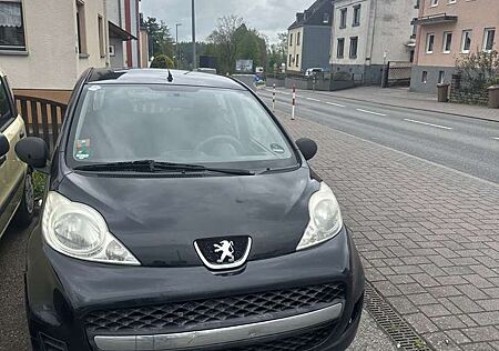 Peugeot 107 70 Filou
