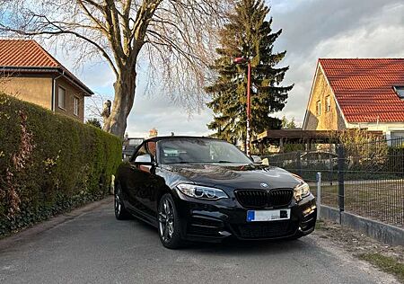 BMW 235 M235i Cabrio Sport-Aut.
