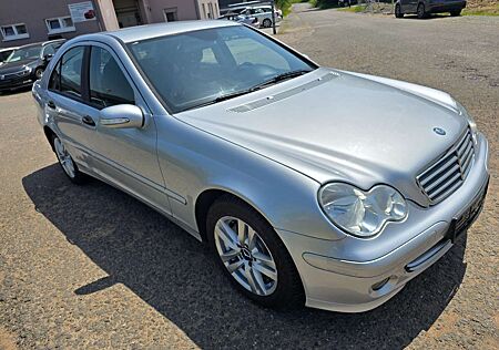 Mercedes-Benz C 180 Kompressor (203.046)