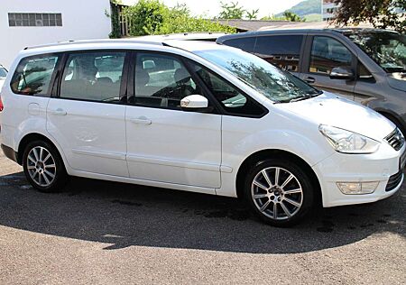 Ford Galaxy 1,6 EcoBoost/7Sitz /Navi/SHZ/PDC/Alu SoWi