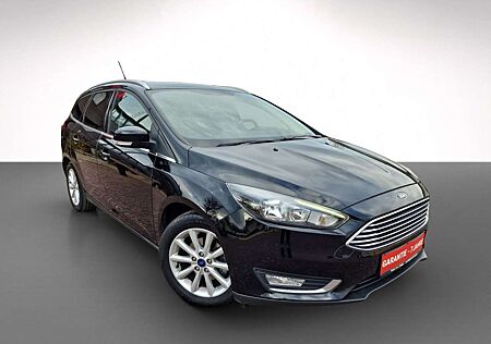 Ford Focus Turnier Titanium Sitz&Lenkradheiz+PDC+Navi