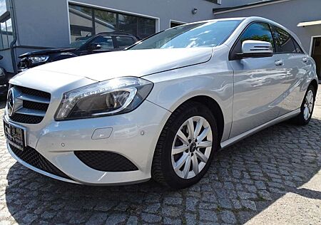 Mercedes-Benz A 180 BlueEfficiency, NAV-BiXENON-TEMPOM-R.CAM