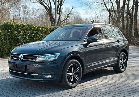 VW Tiguan Volkswagen Highline 4Motion Sitzheizung*Navi*E-Heck*