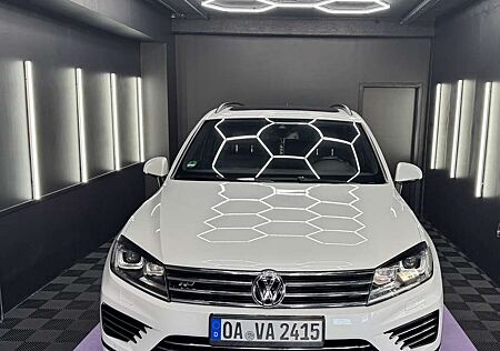 VW Touareg Volkswagen V6 TDI BMT/Start-Stopp Terrain Tech 4Motion