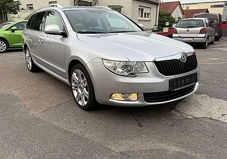 Skoda Superb Elegance/Leder-Alcantara/Tempomat/AHK/ALU