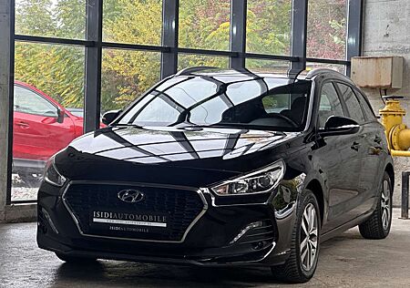 Hyundai i30 Kombi YES! LED Navi Sitzheizung Rü-Kamera