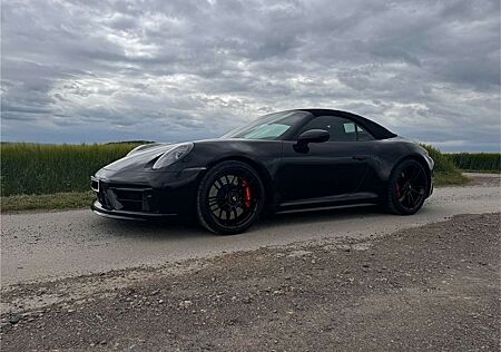 Porsche 992 911 Carrera Cabrio 4 GTS PDK