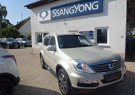 SsangYong Rexton W Sapphire 4WD*AT*LEDER*AHK*