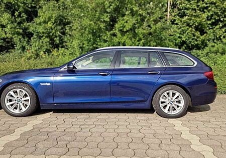 BMW 530d 530 Touring Aut.+Stand-Hz+Leder+Sitzbelüftung