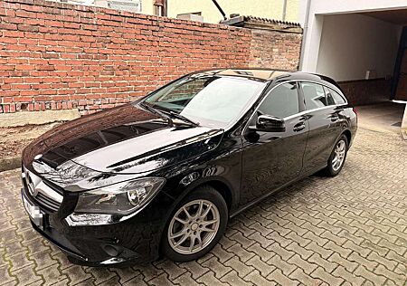 Mercedes-Benz CLA 200 CLA Shooting Brake Diesel Shooting Brake d 7G-DCT