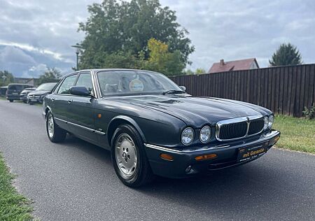 Jaguar XJ XJ 4.0 Executive"AUTOMATIK"LEDER"40.000KM"