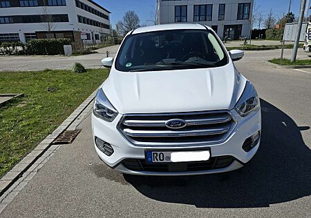 Ford Kuga 2.0 TDCi 2x4 Titanium