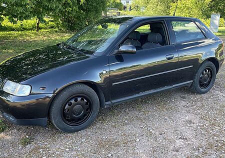Audi A3 1.6 Ambiente