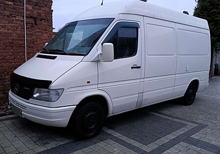 Mercedes-Benz Sprinter 208 D 902.362