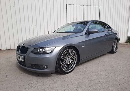 BMW 335 i Coupe E92 ERSTLACK, SCHECKHEFT,24193 KM