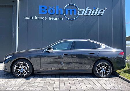 BMW i5 eDrive40/AC Professional/HUD/Travel/IonicGlow