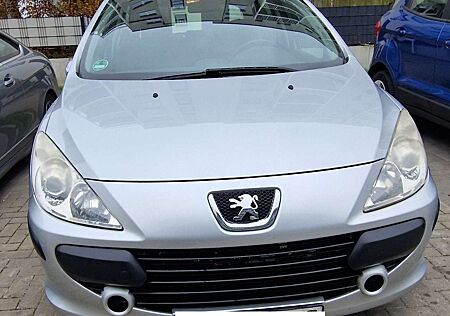 Peugeot 307 90 Grand Filou Cool