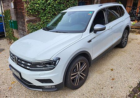 VW Tiguan Allspace Volkswagen Highline 4Motion