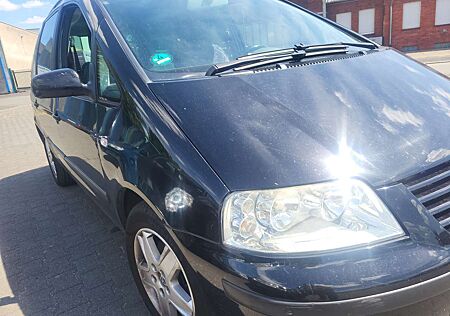 VW Sharan Volkswagen 1.9 TDI Automatik Comfortline