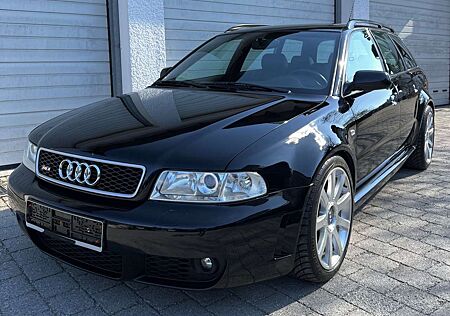 Audi RS4 2.7 quattro DE 1. HAND NACHLACKIERUNGSFREI