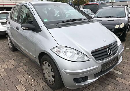 Mercedes-Benz A 150 A-Klasse 5-Türer Elegance