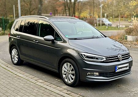 VW Touran Volkswagen 1.4 TSI DSG Highline, ACC, Navi, Massage