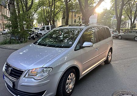 VW Touran Volkswagen 1.9 TDI Conceptline